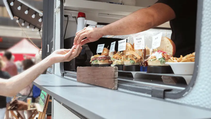 Food truck con posizioni strategiche in vendita