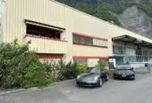 1670 m2 di capannone artigianale con 212 m2 di superficie residenziale a Villeneuve