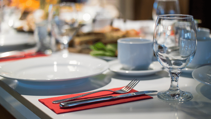 Traditionelles Gasthaus zu verkaufen – lokale und touristische Kundschaft