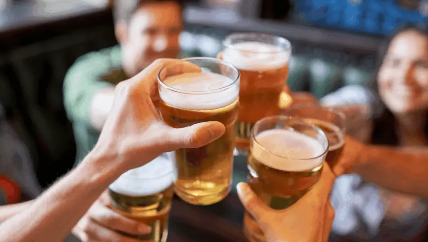 Lausanne: Charmante Bar mit kleinem Restaurant zur Übergabe