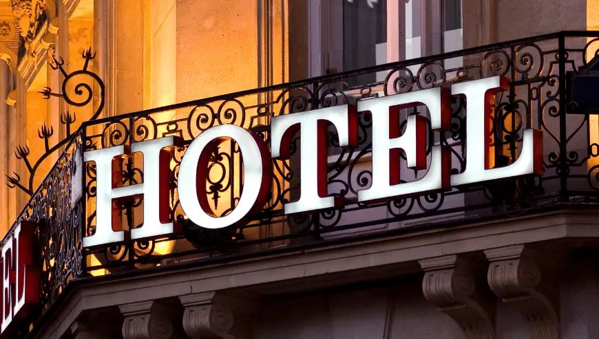 Off-Market – Exceptional 4-star hotel (approximately 100 rooms)