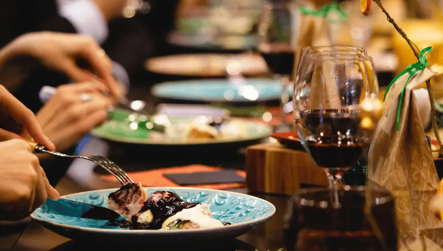 Attività di ristorazione in vendita a Yverdon con cucina molto ben attrezzata